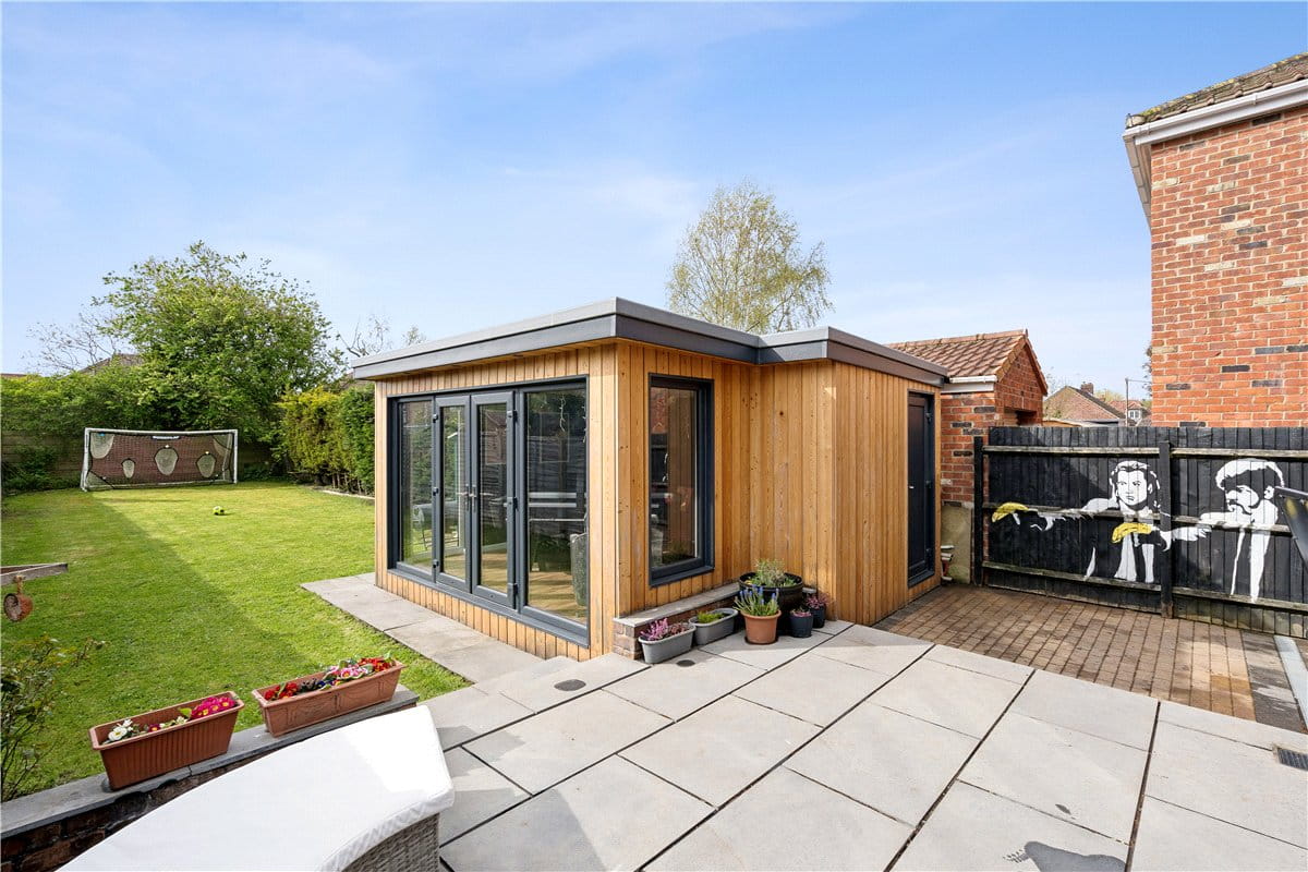 3 bedroom house, Eastfield Avenue, Haxby YO32 - Available