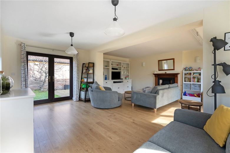 5 bedroom house, Back Lane, Riccall YO19 - Available