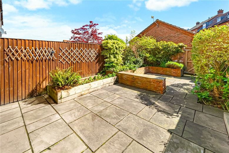 4 bedroom house, Grosvenor Park, York YO30 - Available