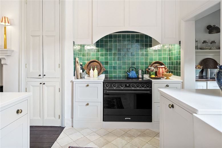 4 bedroom house, Albemarle Road, York YO23 - Available