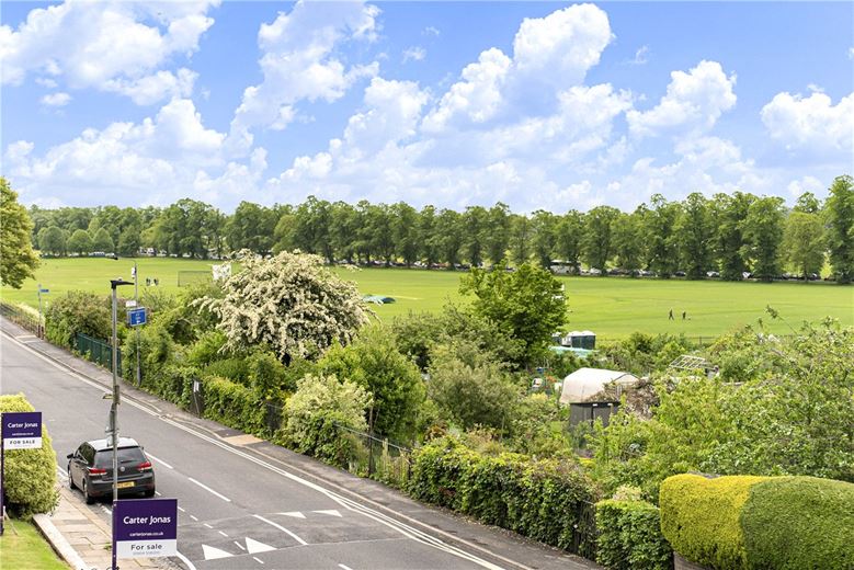 4 bedroom house, Albemarle Road, York YO23 - Available